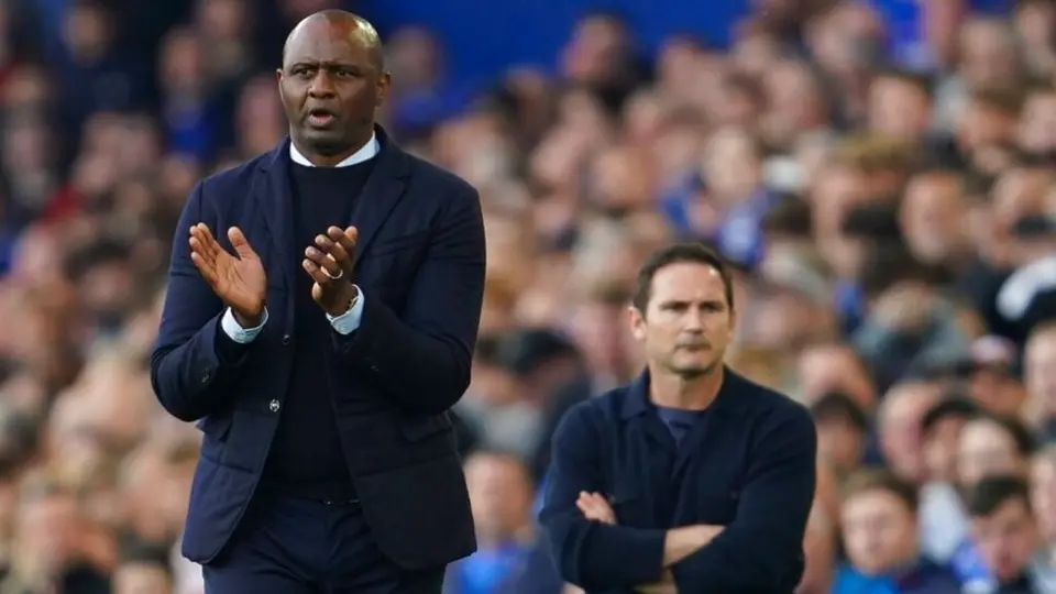 Patrick Vieira: La FA investigará al DT del Crystal Palace por agredir a un aficionado