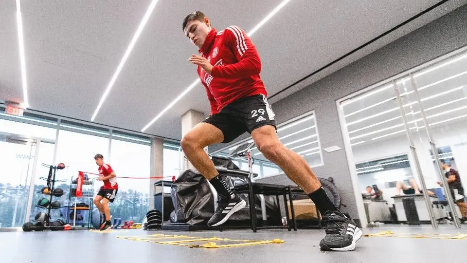 Ronaldo Cisneros: Realizó su primer entrenamiento con el Atlanta United