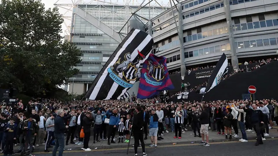 Premier League: Newcastle, con permiso de la liga inglesa de pactar patrocinios saudís