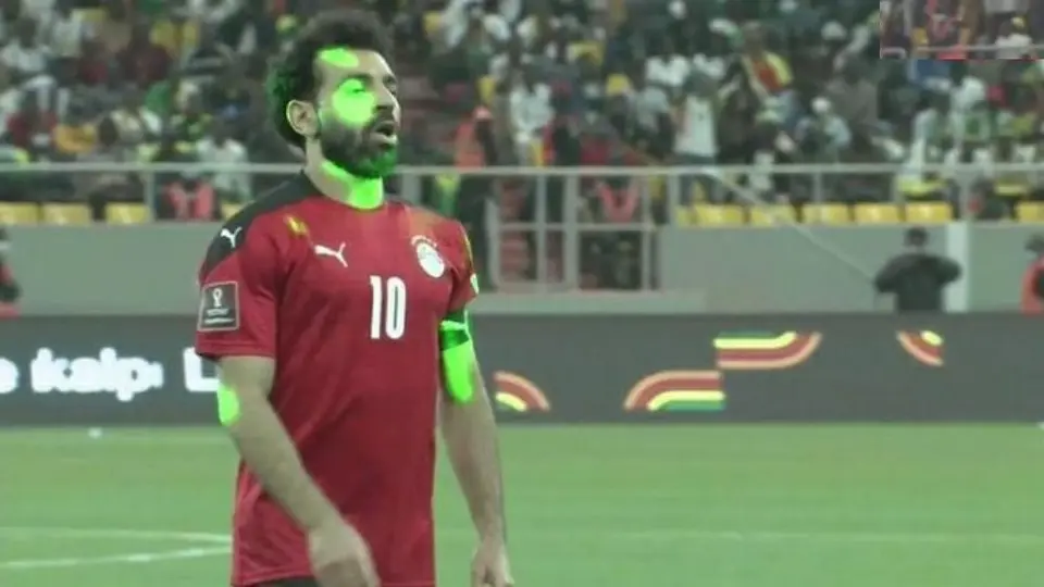 Senegal vs Egipto: Jugadores egipcios fueron molestados con láseres durante todo el partido