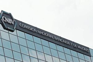 Descubren supuestas extorsiones de grupo de abogados