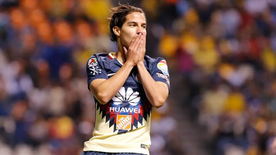 América: Diego Lainez no es buscado por las Águilas; permanecerá en Europa