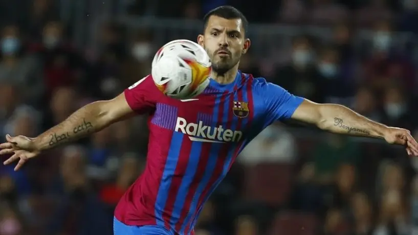 Kun Agüero sobre chip en el corazón: 'Soy Iron Man, de noche tiro luces de colores'