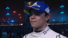 De Vries tras ganar la primera carrera del World Championship: 'Fue un resultado afuera del garage'
