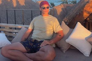 Chicharito es captado en las playas de Tulum con su nueva novia