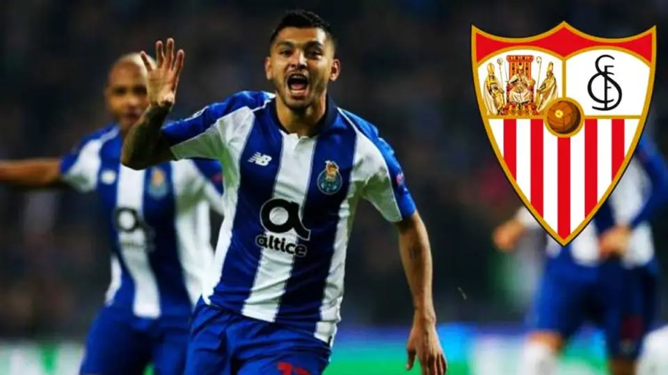Tecatito Corona y Sevilla, con acuerdo de contrato hasta 2025