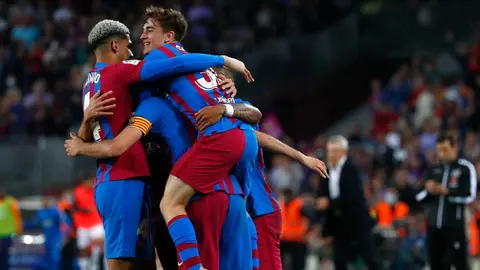 Barcelona: Mingueza y Braithwaite se reincorporan tras superar el Covid-19