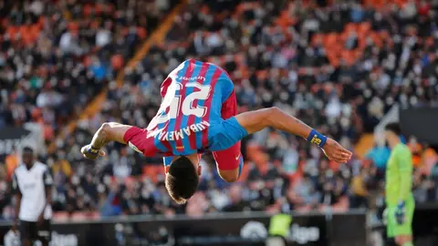 Aubameyang reveló que sus festejos están inspirados en Hugo Sánchez