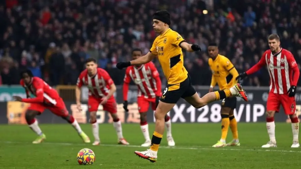 Raúl Jiménez: 'Vacunó' al Southampton y anotó su cuarto gol de la temporada