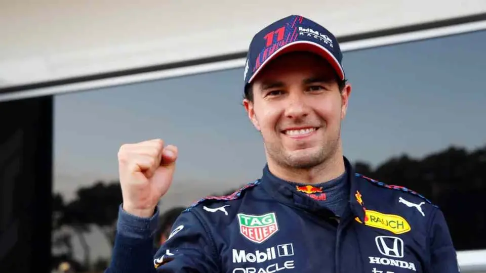Checo Pérez: Honda reconoció el gran año que tuvo el mexicano con Red Bull