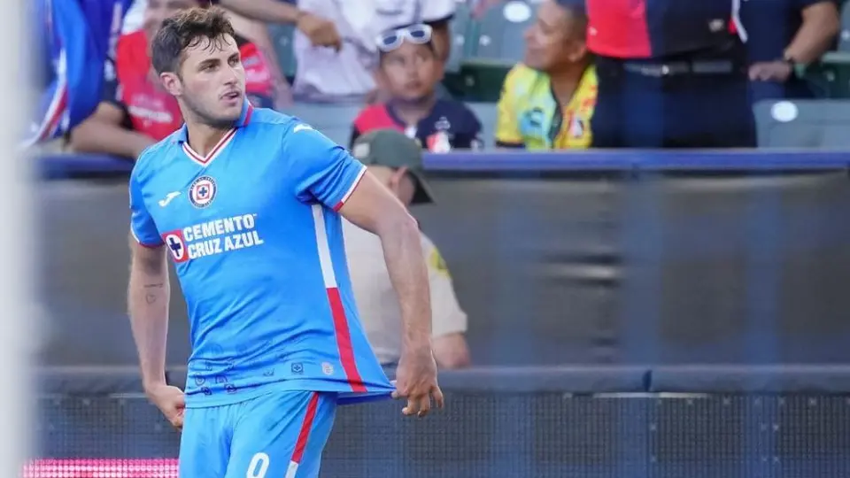 Cruz Azul: Santiago Giménez y Ángel Romero, en pláticas para renovar con La Máquina