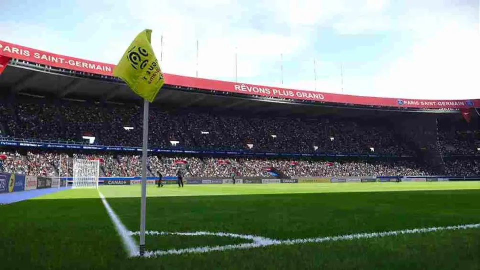 PSG: Parque de los Príncipes será ampliado con 10 mil asientos y zonas VIP