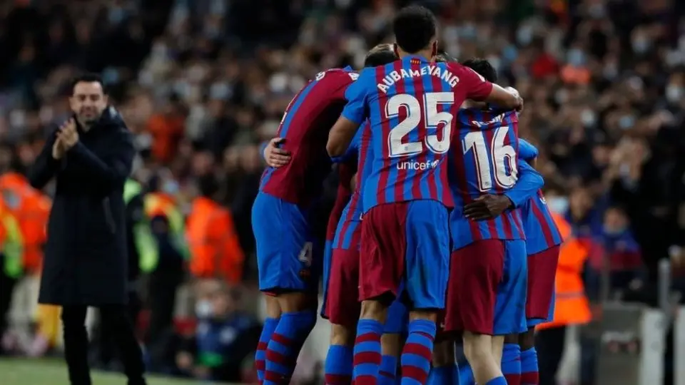 Barcelona aplastó al Athletic de Bilbao y se mantiene en puestos de Champions