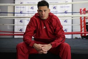 David Benavidez sobre el Canelo Álvarez: 'Me tiene miedo, sabe que soy grande y fuerte'