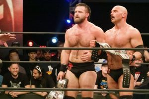 Ring of Honor: FTR se llevó la noche con un gran combate frente a The Briscoes