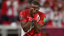 Perú: Luis Advíncula pidió perdón a la afición y anunció su retiro de la selección