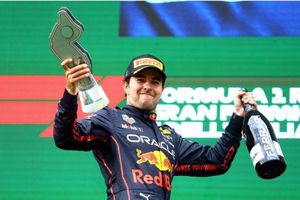 Mario Domínguez sobre Checo: 'Está en posición de pelear por ser piloto uno de Red Bull'