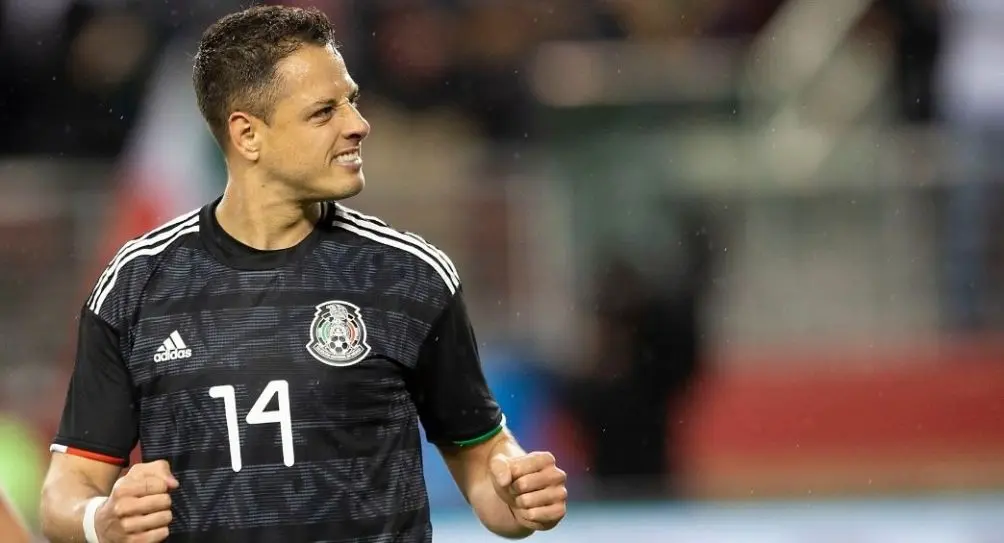 Javier Hernández festejando un gol con México | IMAGO7