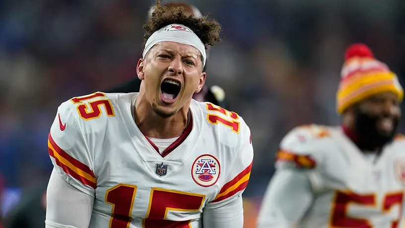 NFL: Chiefs vencieron a Chargers en tiempo extra y tomaron la cima de la AFC