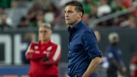 Diego Alonso: El DT de Uruguay rechazó sentirse decepcionado de México tras goleada