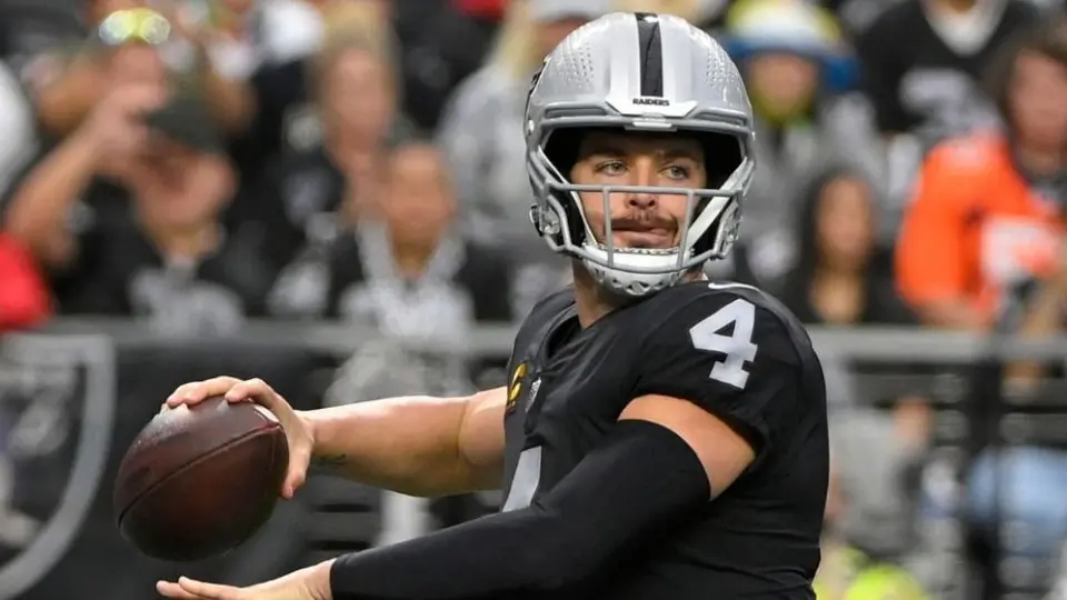 NFL: Raiders derrota a los Broncos en casa y se mete a la pelea de Playoffs