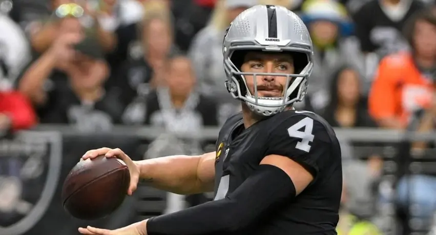 NFL: Raiders derrota a los Broncos en casa y se mete a la pelea de Playoffs