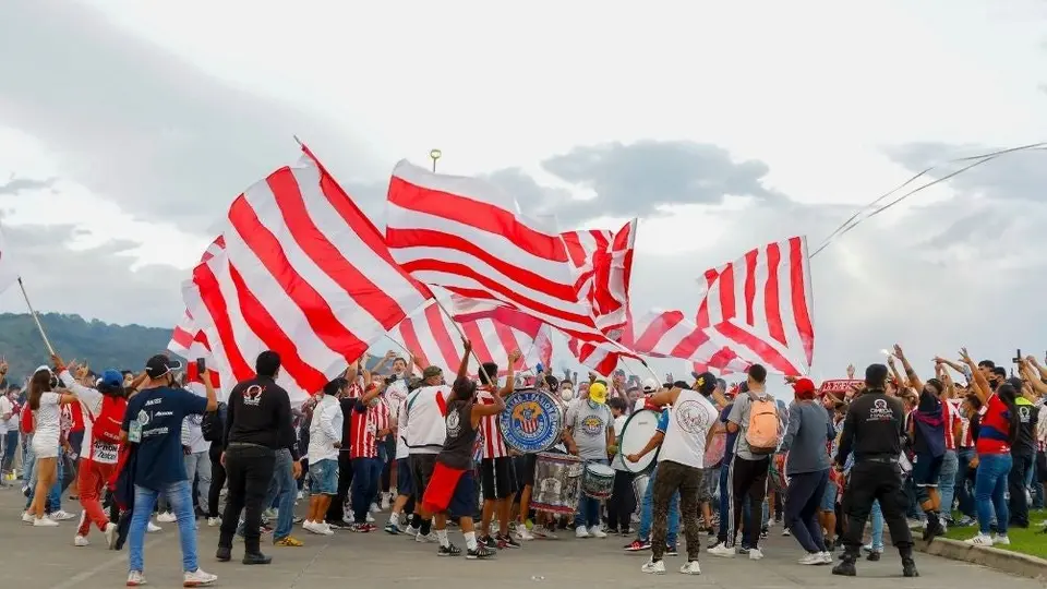 Chivas: Afición del Rebaño hizo tendencia #ChivasNoEsParaCualquierDueño