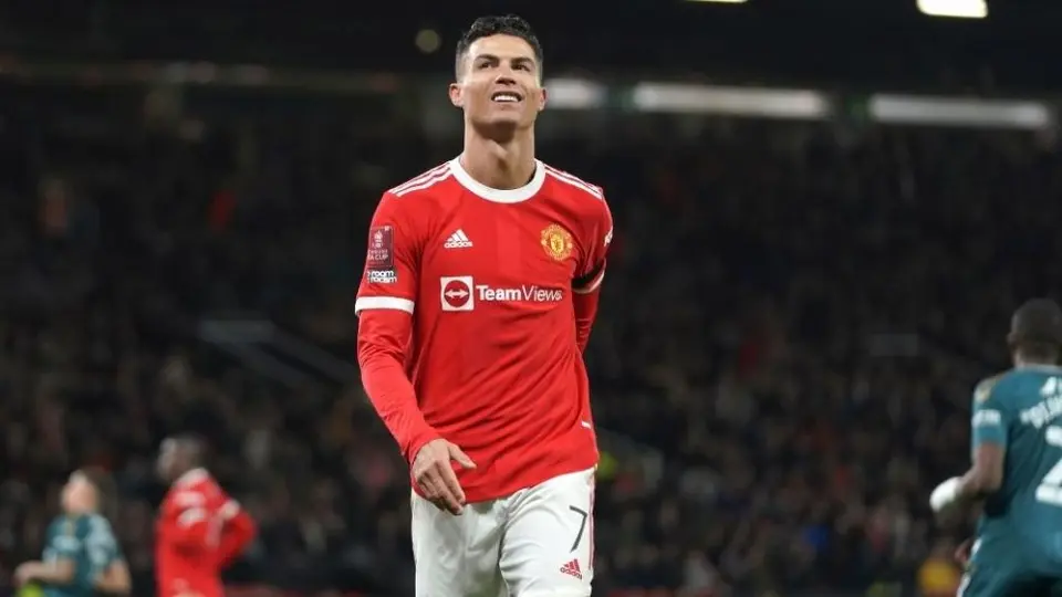 Video: Cristiano Ronaldo falló un penal en el partido de la FA Cup