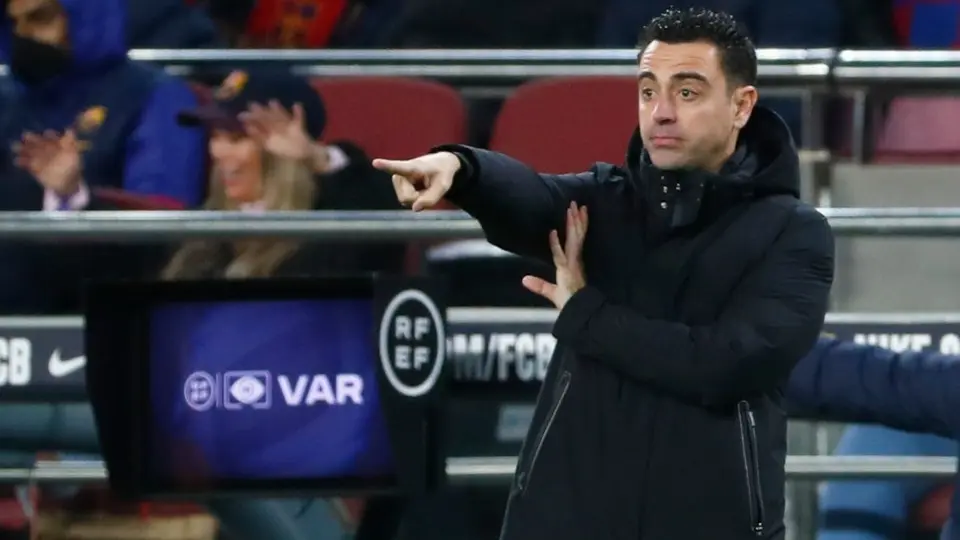 Xavi: ‘No pensamos en El Clásico, primero es la Europa League’