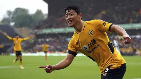 “Haber jugado al lado de un futbolista tan grande como él es un gran recuerdo”: Hwang Hee-chan sobre Raúl Jiménez