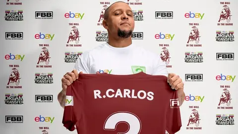 Roberto Carlos: Jugará en un equipo pub para una liga amateur en Inglaterra