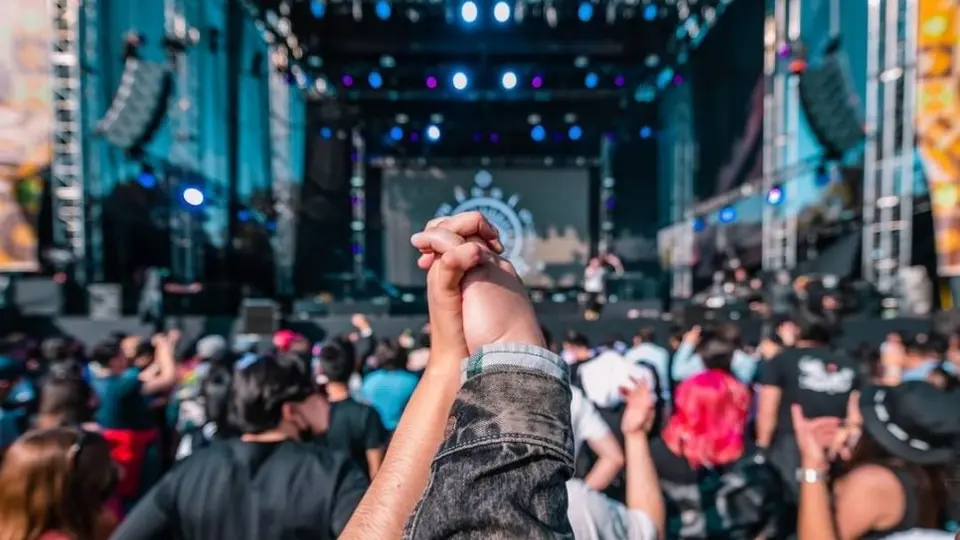 Corona Capital: Arctic Monkeys, My Chemical Romance y Miley Cyrus encabezan el cartel de este año