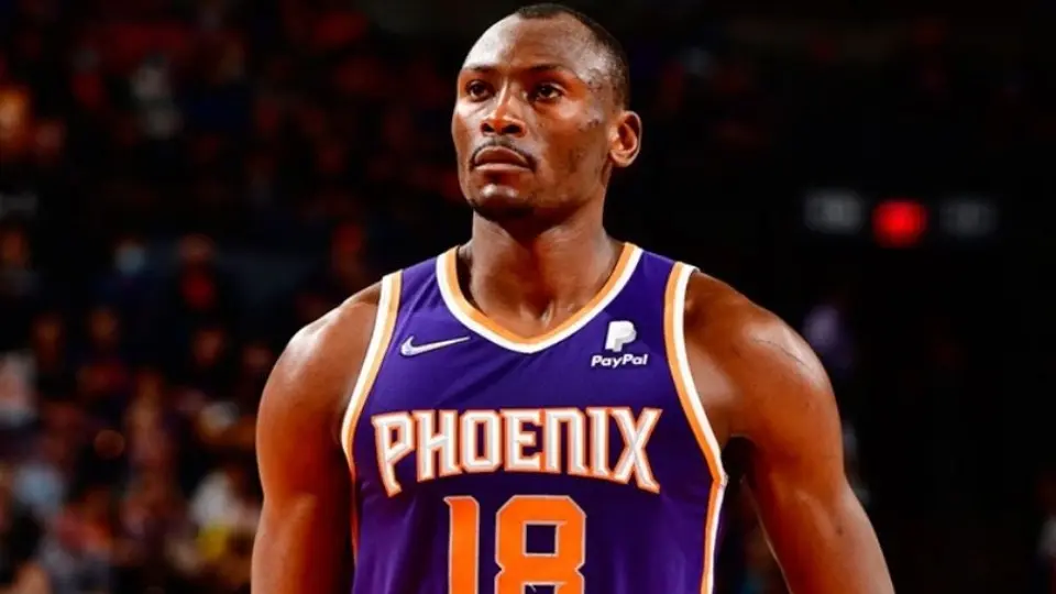 NBA: Jugador de los Suns donará todo su sueldo para construir un hospital en el Congo