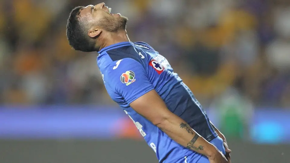 Cruz Azul: Juan Escobar, habilitado como defensa central tras la baja de Aguilar