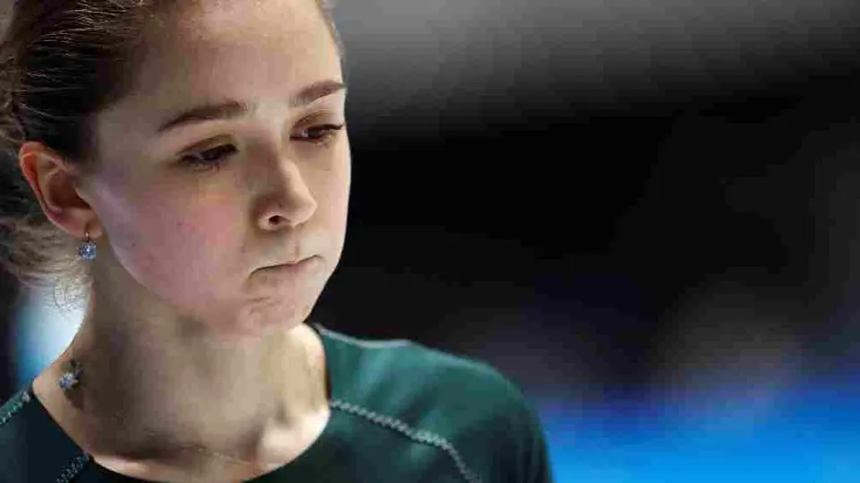 Beijing 2022: Entrenadora de Kamila Valíeva confía en la inocencia de la patinadora