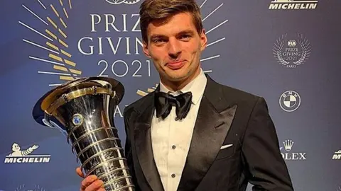 Max Verstappen: Aficionados de Fórmula Uno crearon petición para despojarlo del Campeonato