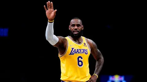 LeBron James ante mal paso de Lakers: 'Me siento como una mierd...'