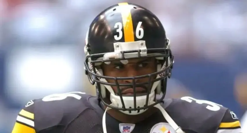 NFL: Jerome Bettis, leyenda de Steelers, se graduó de la universidad a los 50 años
