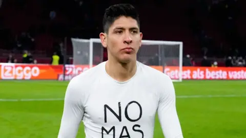 Edson Álvarez: Mostró playera 'No más violencia' tras campal en el Querétaro vs Atlas
