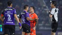 Marco Fabián a Christian Tabó: ‘Te pesa la camiseta’