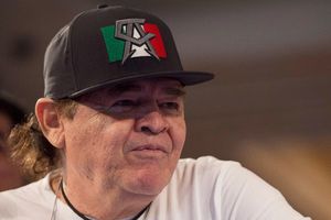 Entrenador de Canelo a jóvenes: "Si no entrenan abran la puerta y lárguense mucho a la ver...'
