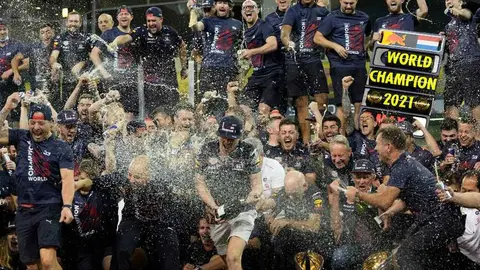 Video: Red Bull protagonizó eufórico festejo tras victoria de Verstappen en GP de Abu Dabi