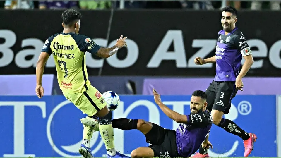 América: Chiquimarco aseguró que se debió marcar penal sobre Roger Martínez