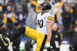 NFL: T.J. Watt igualó récord de capturas en una temporada