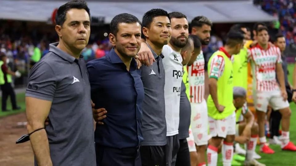 Jimmy Lozano: 'Puede llegar alguien más, pero creo que tenemos un plantel fuerte'