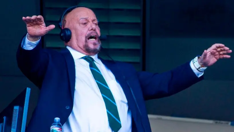 Perro Bermúdez recibió homenaje de jugadores del Tri durante el México vs Salvador