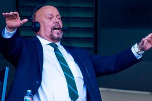 Perro Bermúdez recibió homenaje de jugadores del Tri durante el México vs Salvador