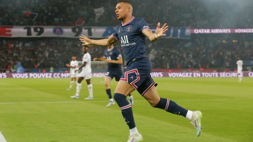 Kylian Mbappé disfrutó su descanso de postemporada en la Riviera Francesa