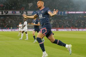 Kylian Mbappé disfrutó su descanso de postemporada en la Riviera Francesa