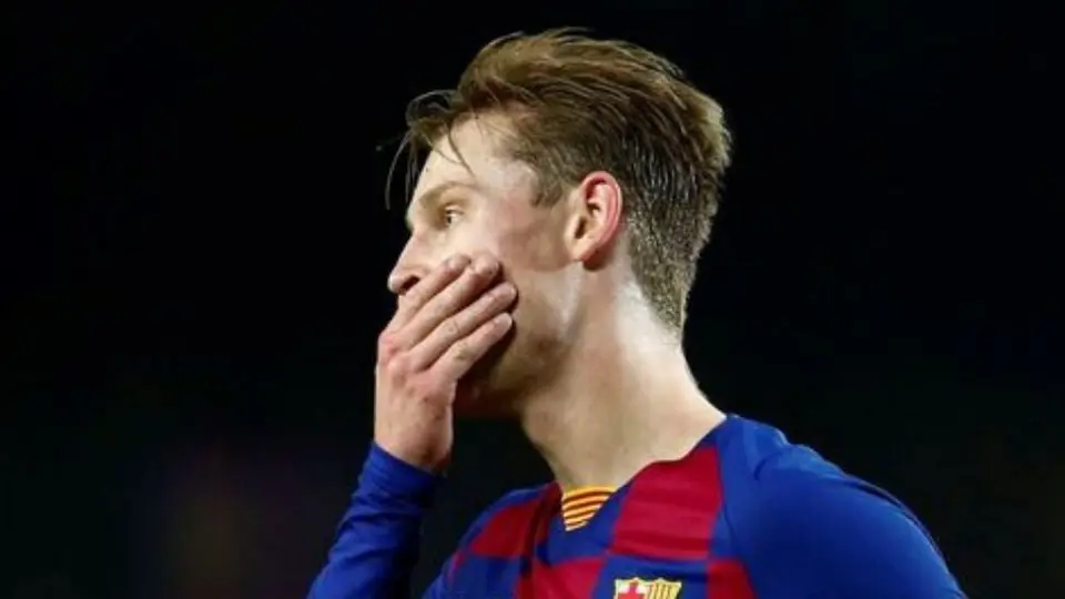 Barcelona: Frenkie de Jong no entraría en los planes Xavi y saldría del club